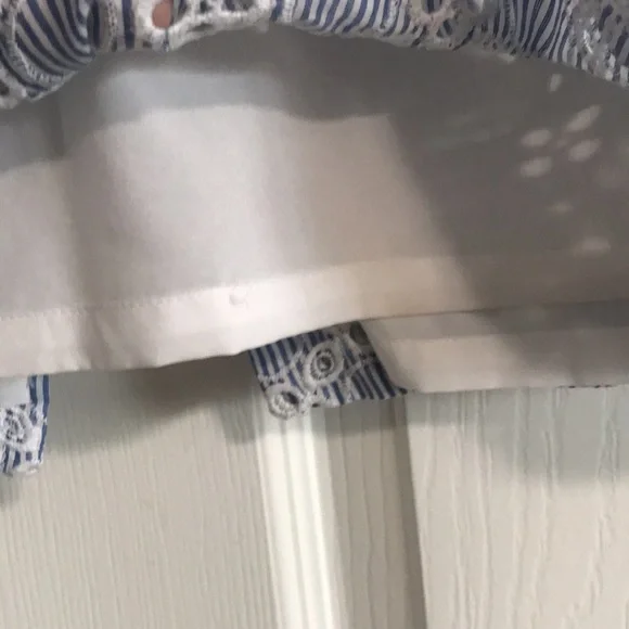 Ann Taylor Seersucker Pencil Skirt - Picture 3 of 7